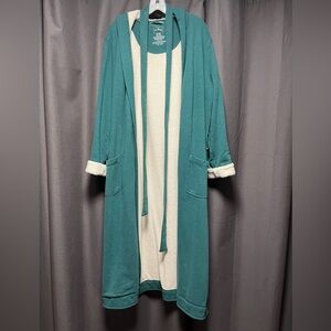 LL Bean long hooded robe with waist tie - sz Medium